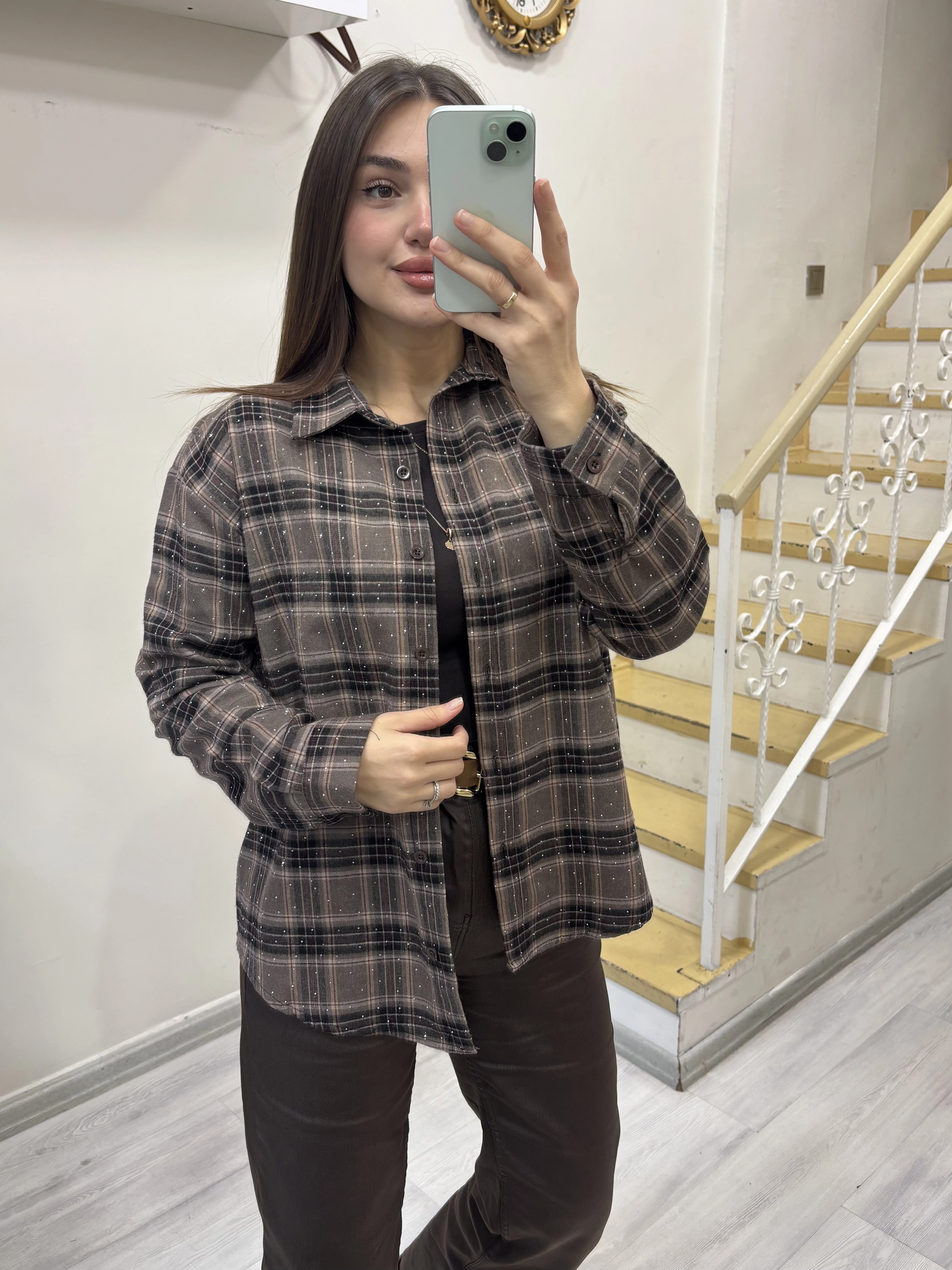 Taş Detaylı Ekose Gömlek