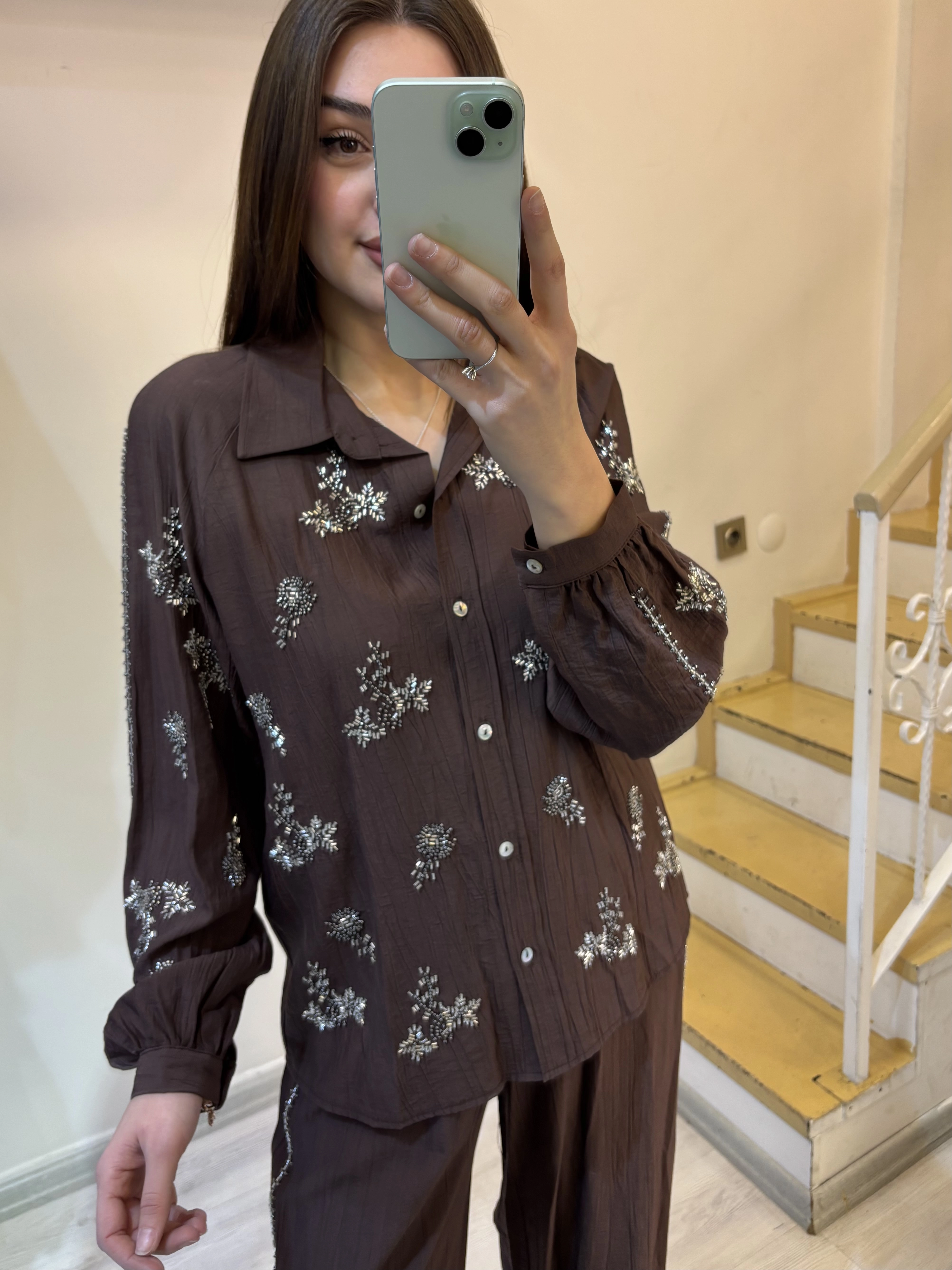 Taşlı Gömlek Pantolon Takım