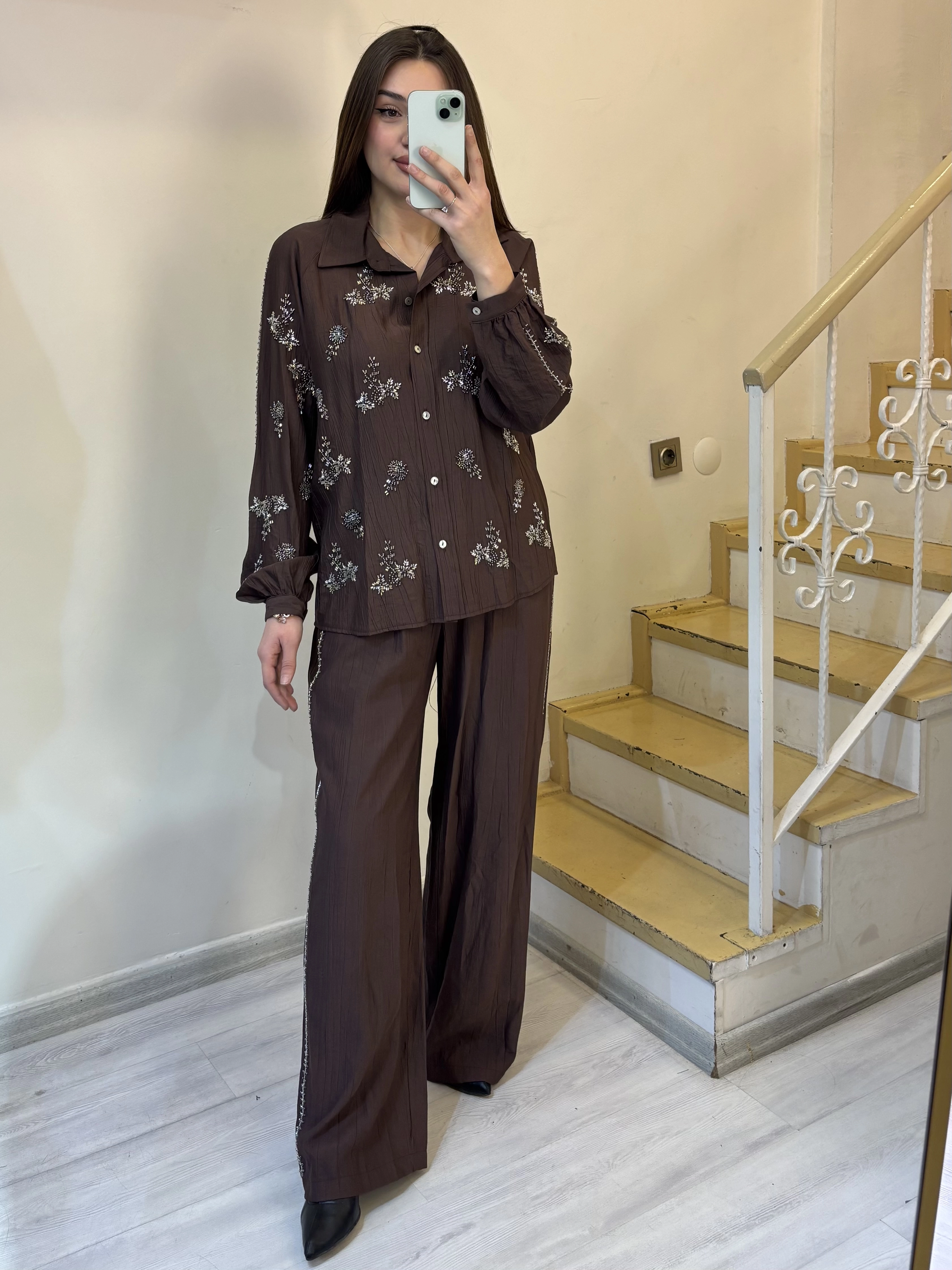 Taşlı Gömlek Pantolon Takım