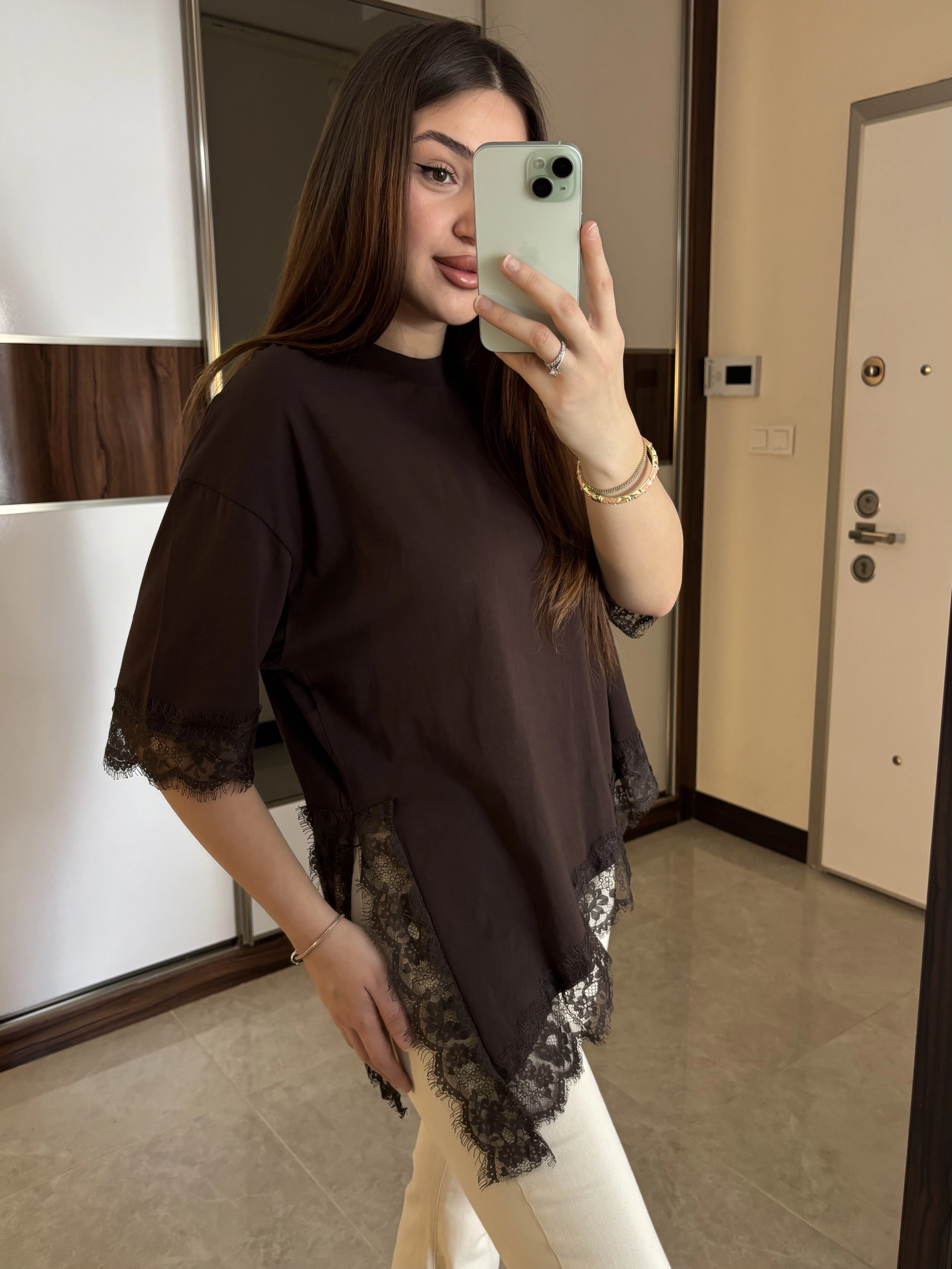 Dantelli Asimetrik Tshirt 