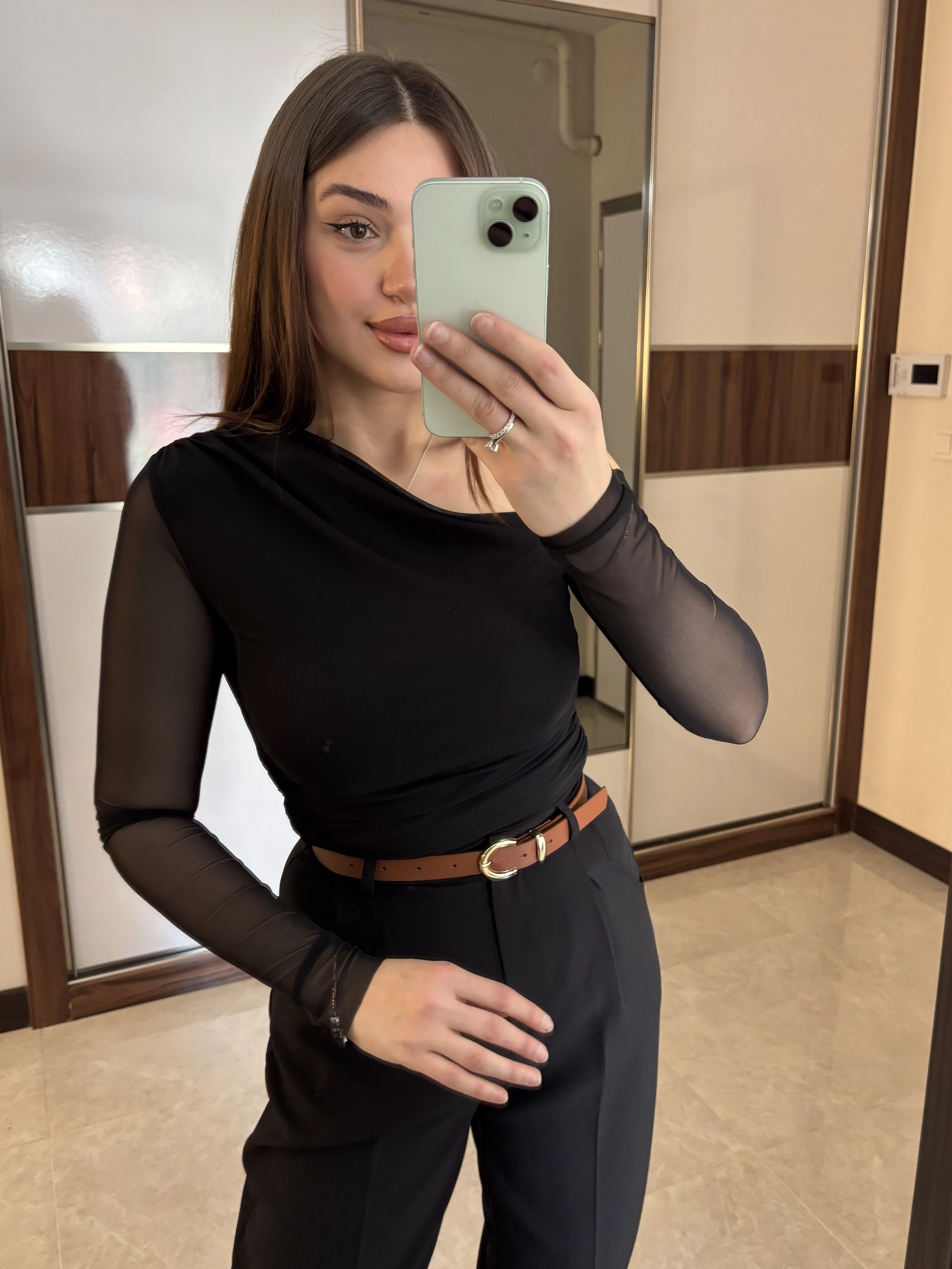 Tül Düşük Omuz Büstiyer