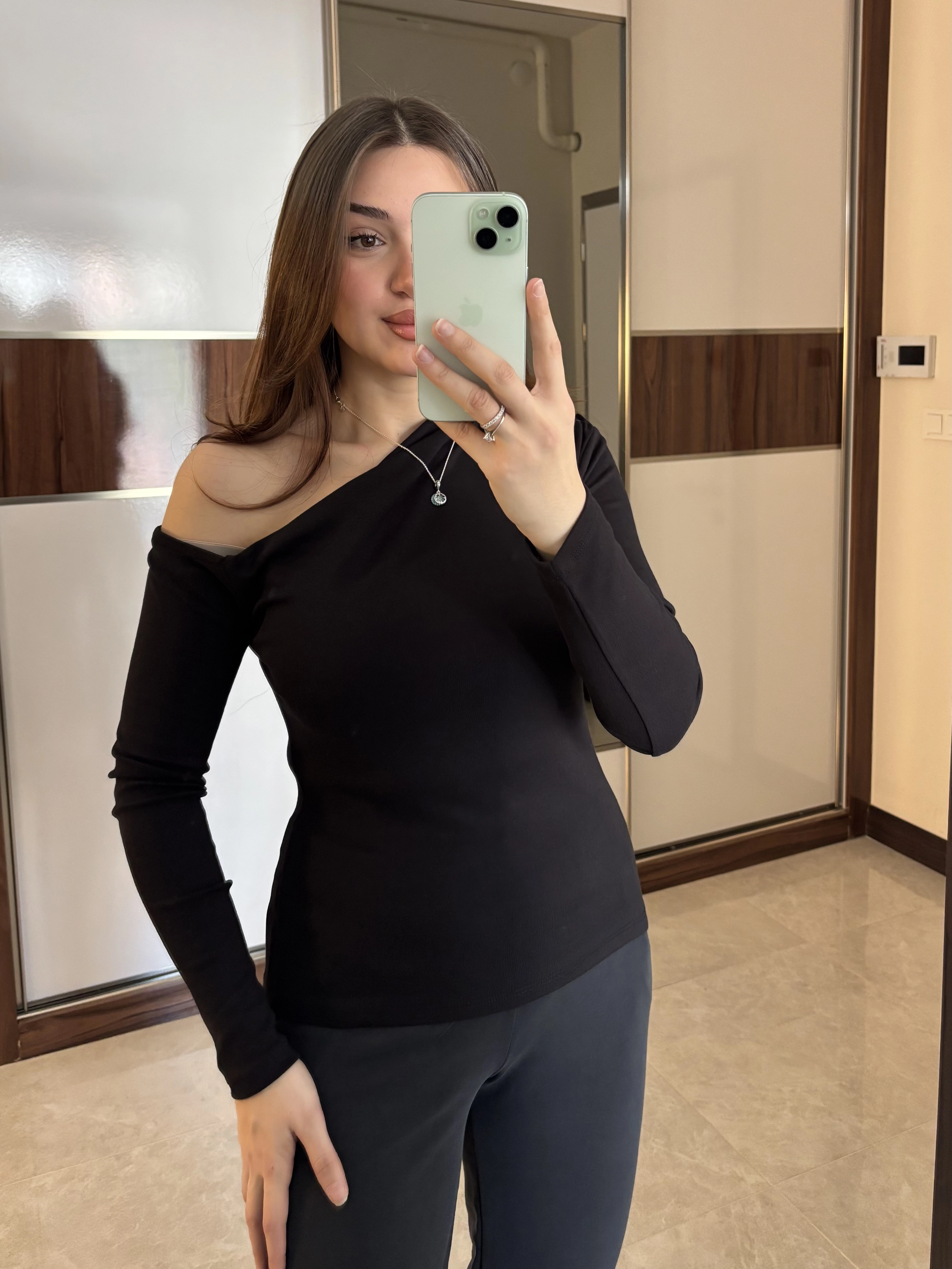 Çapraz Yakalı Bluz 