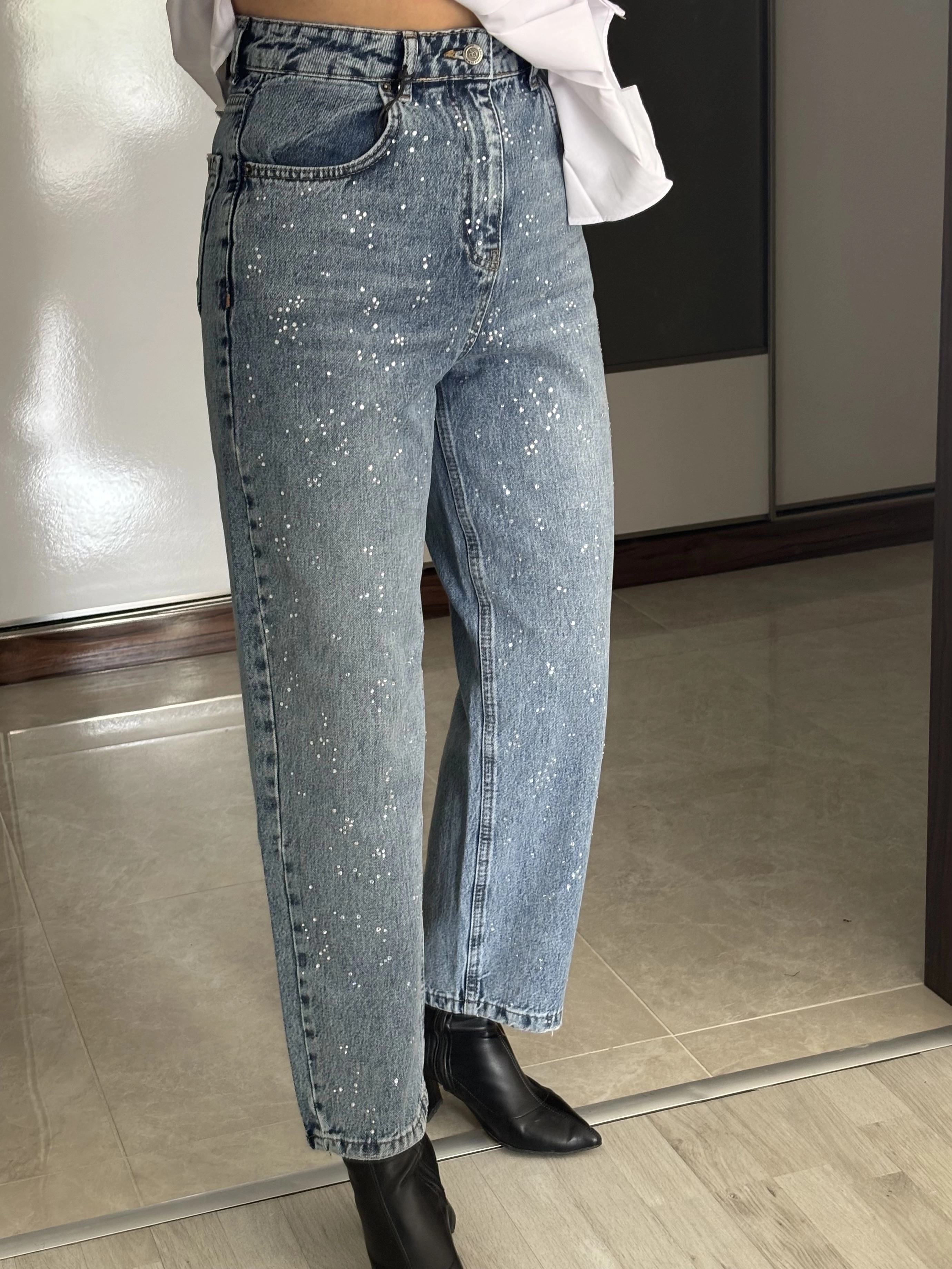 Taşlı Yüksek Bel Mom Jean Kar Yıkama