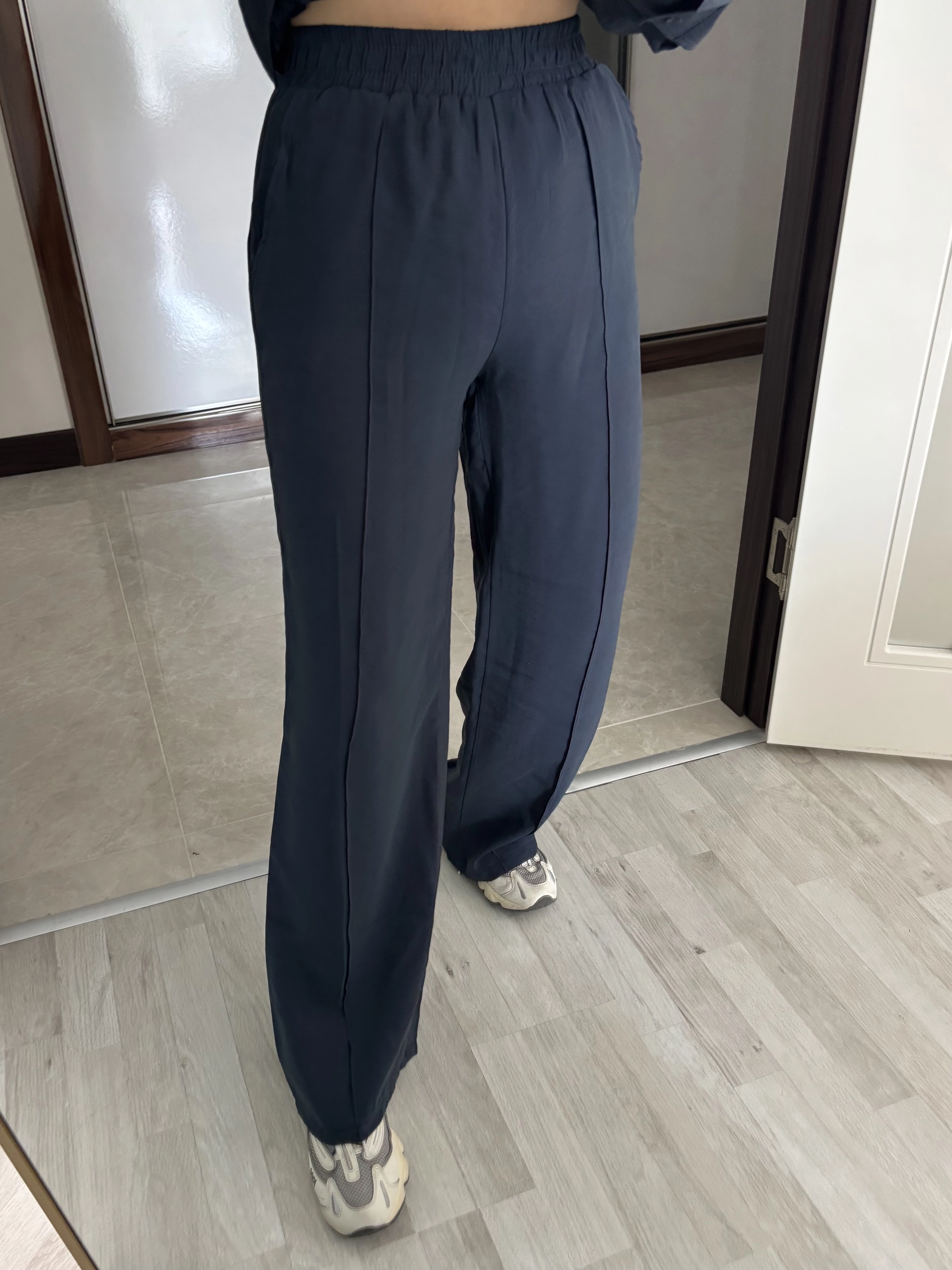 Bel Bağcıklı Gömlek Pantolon İkili Takım