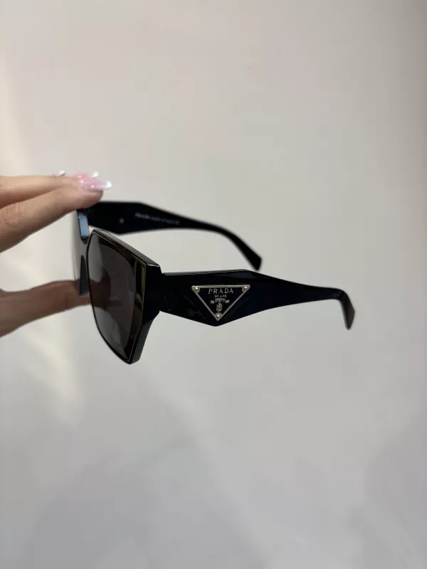 Prada Büyük Boy Kemik Gözlük