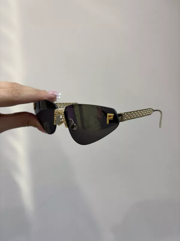 FENDI Taşlı Cat Eye Güneş Gözlüğü