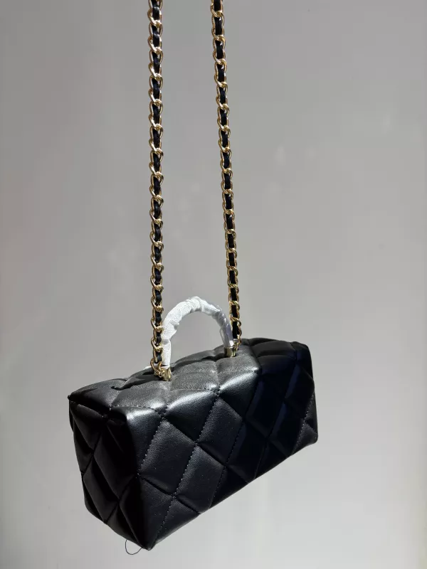 Chanel Kutu Baget Çanta