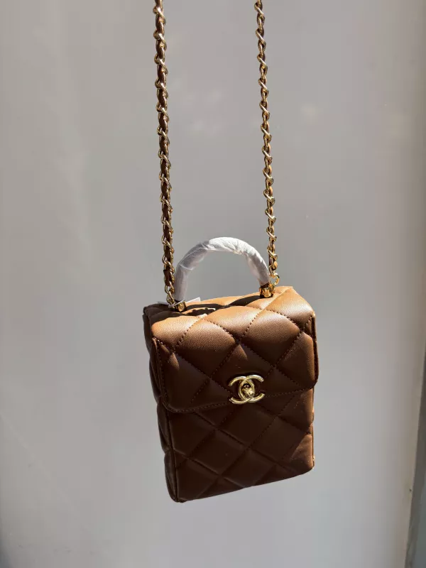 Chanel Aynalı Kutu Çanta