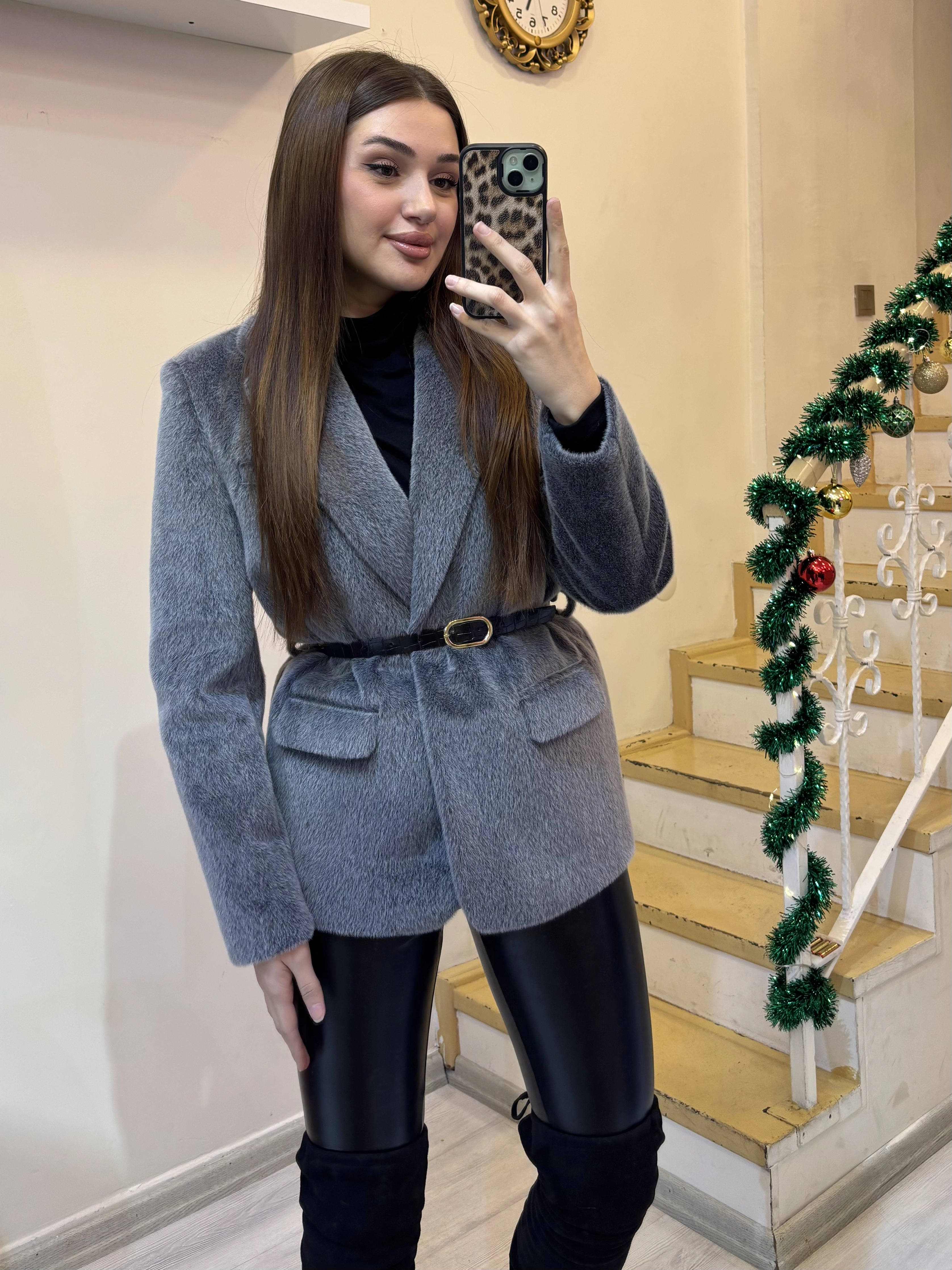 Peluş Kemerli Ceket