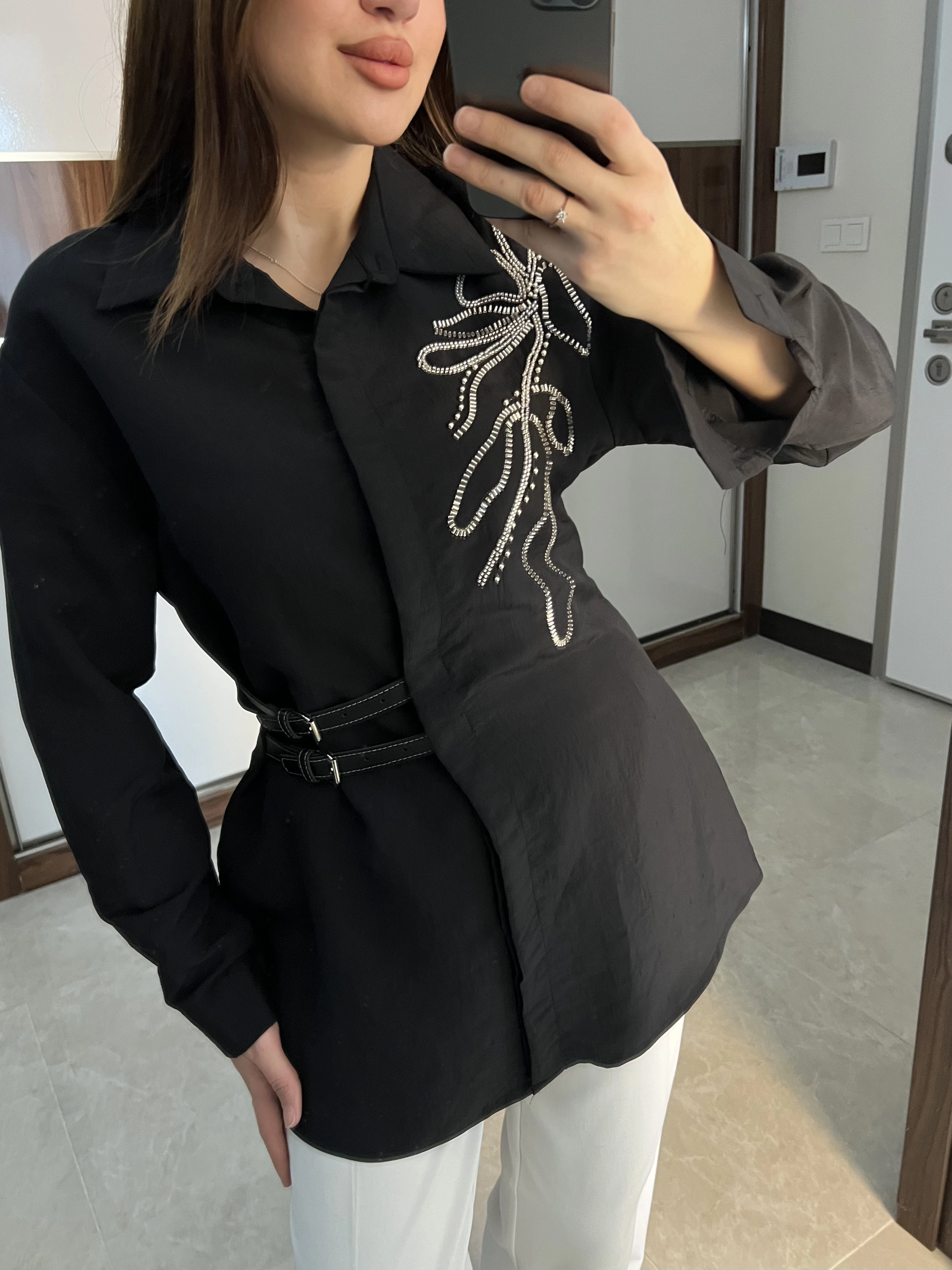 Robin Kemer Detaylı Taşlı Gömlek