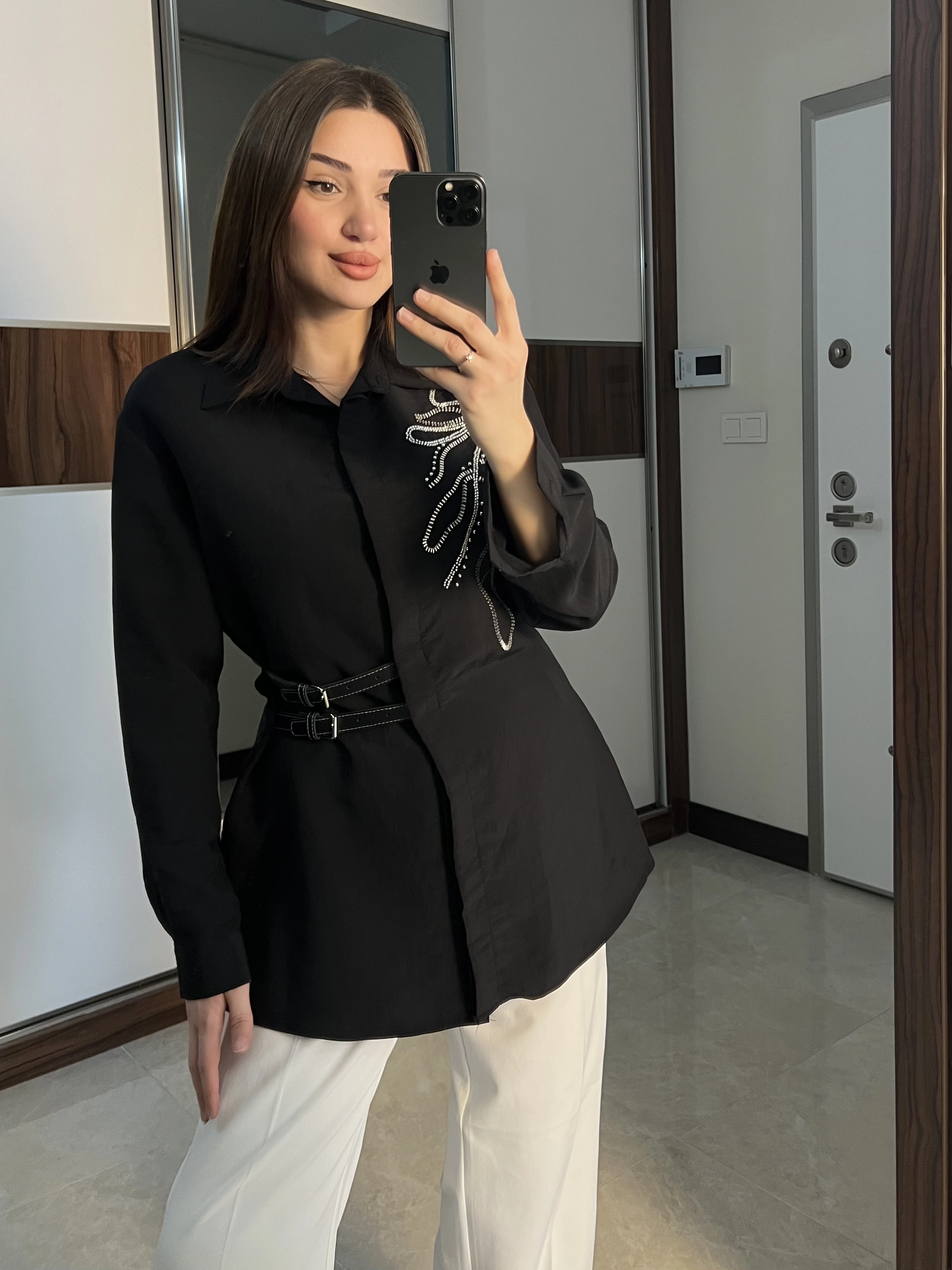 Robin Kemer Detaylı Taşlı Gömlek