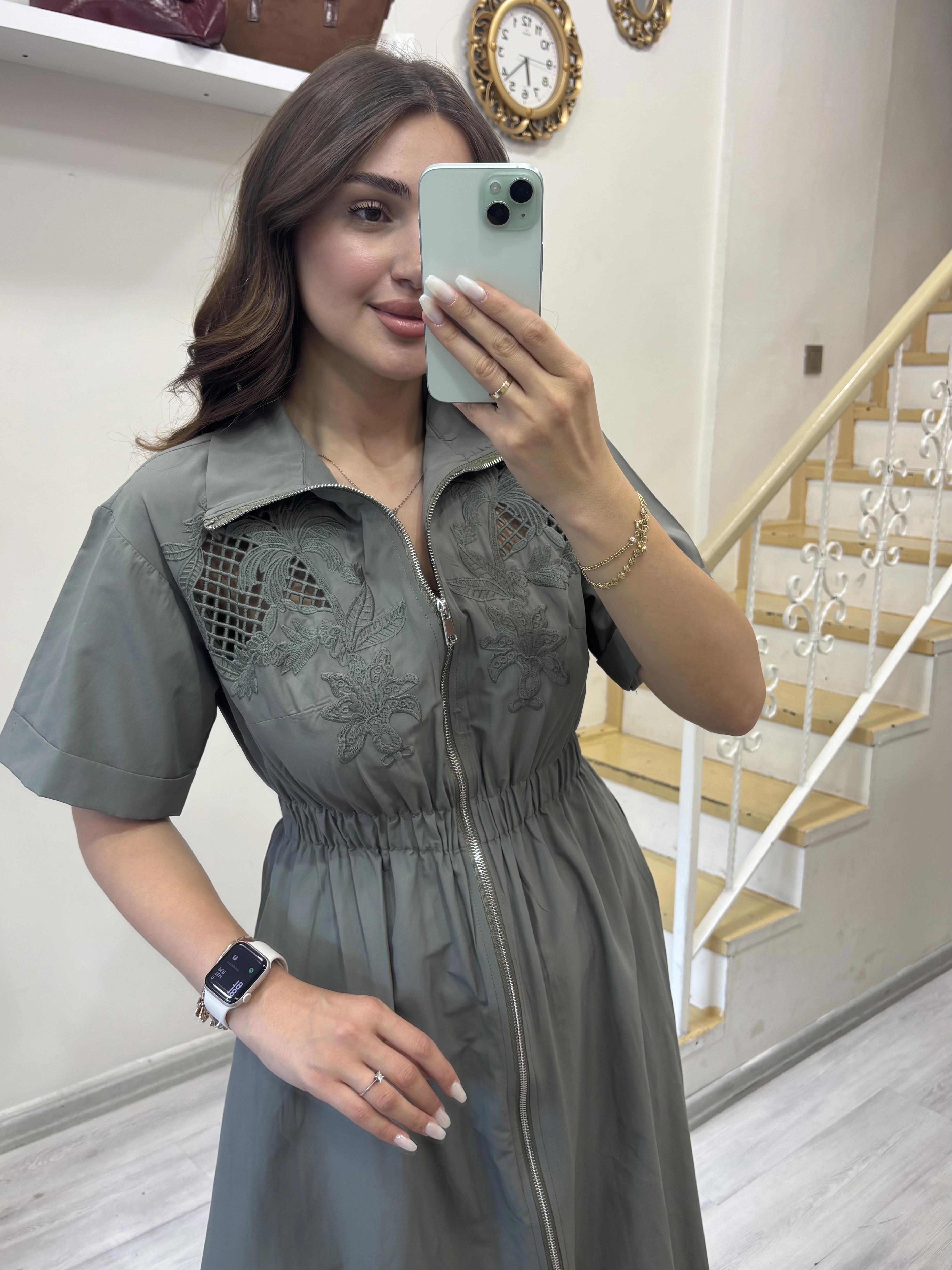 Nakışlı Fermuarlı Poplin Elbise