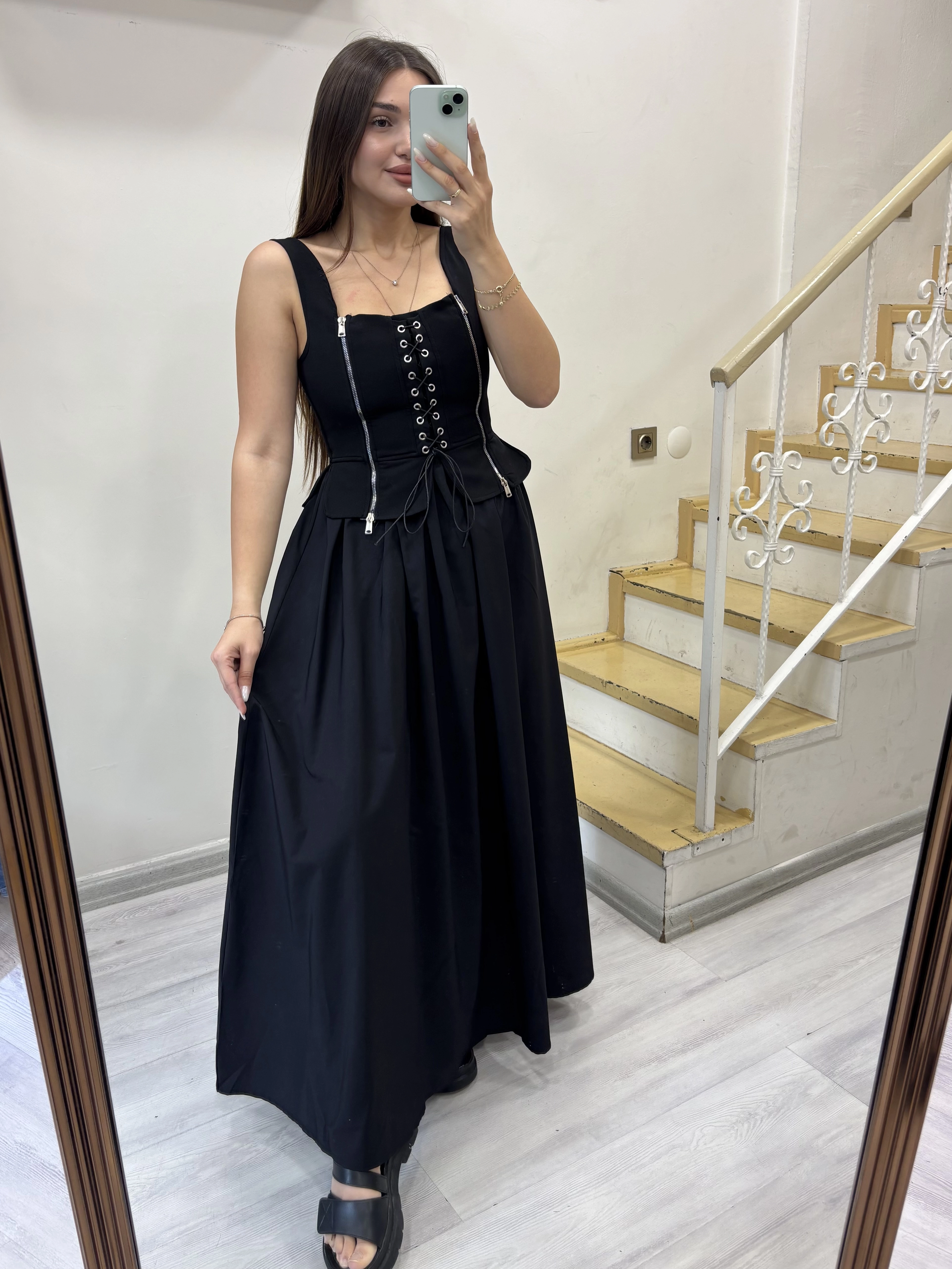Korse Detaylı Elbise