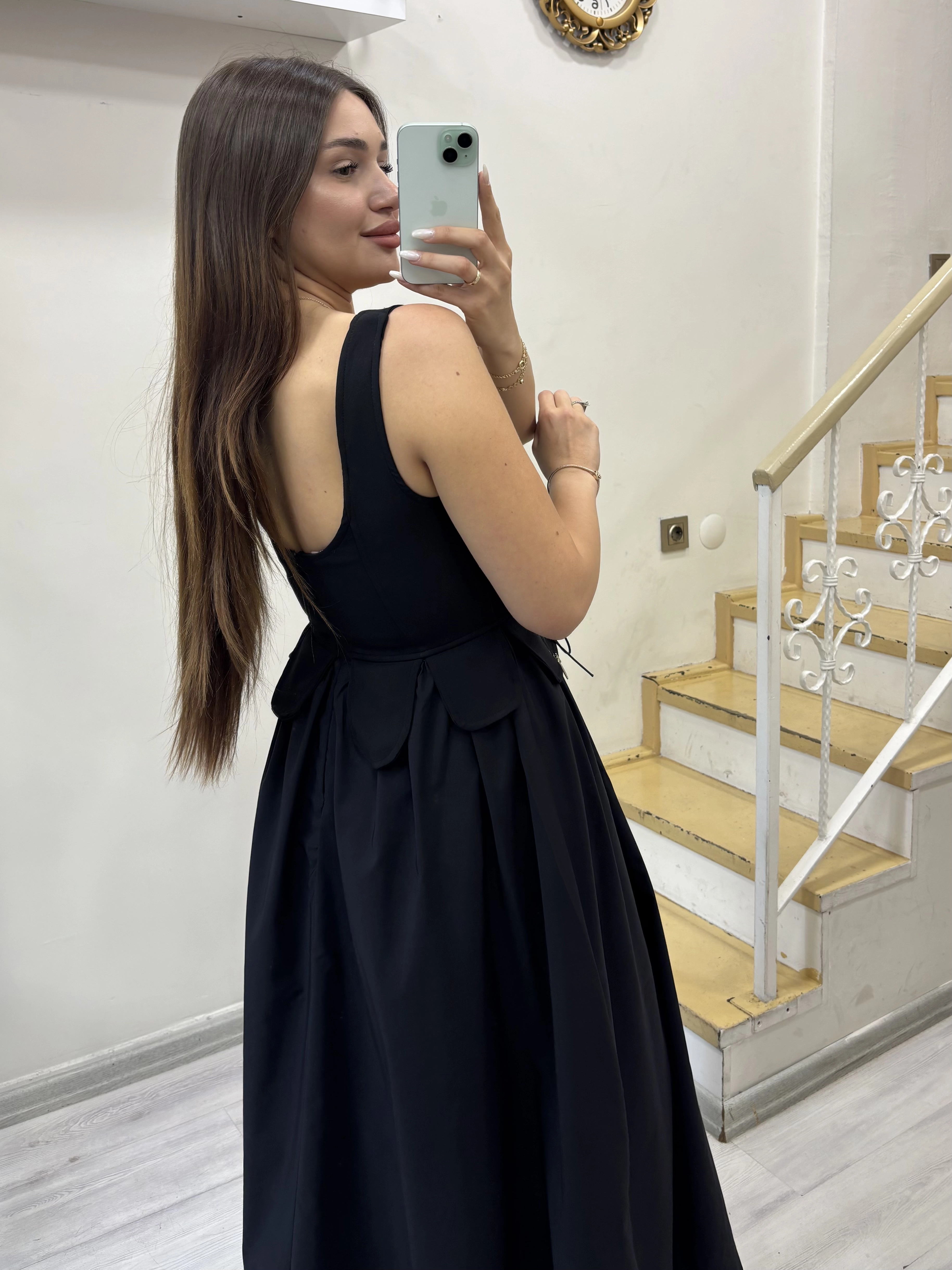 Korse Detaylı Elbise