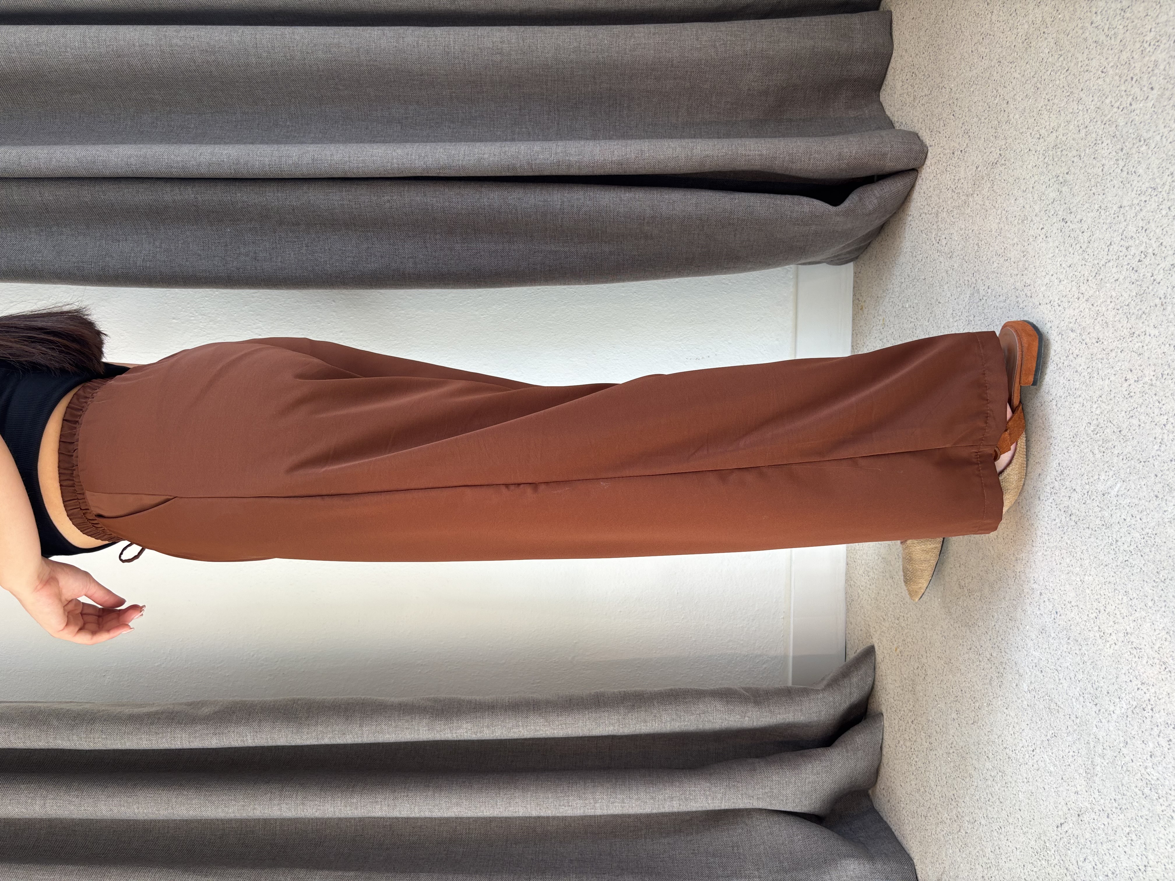 Beli Lastikli Dökümlü Pantolon