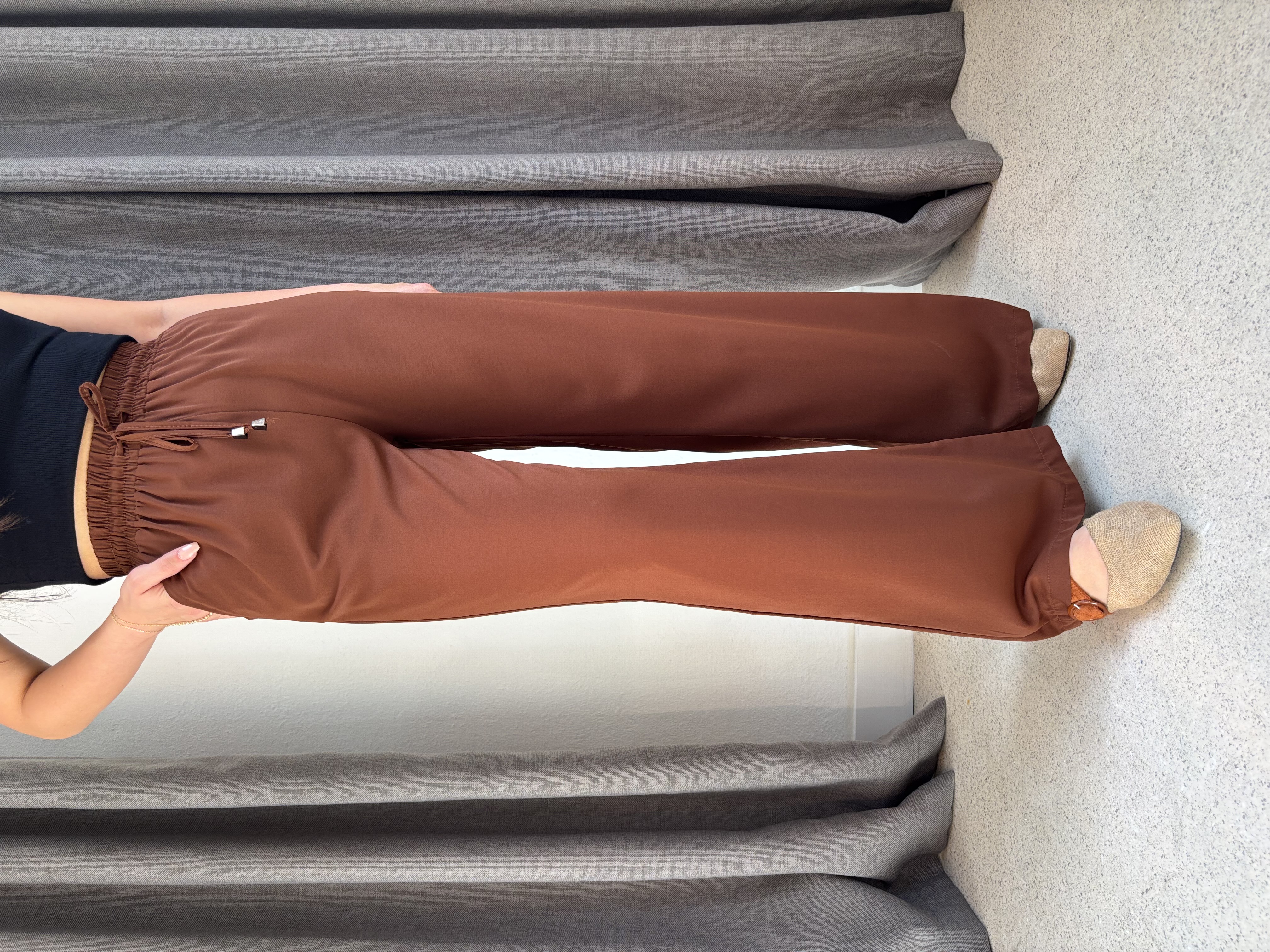 Beli Lastikli Dökümlü Pantolon