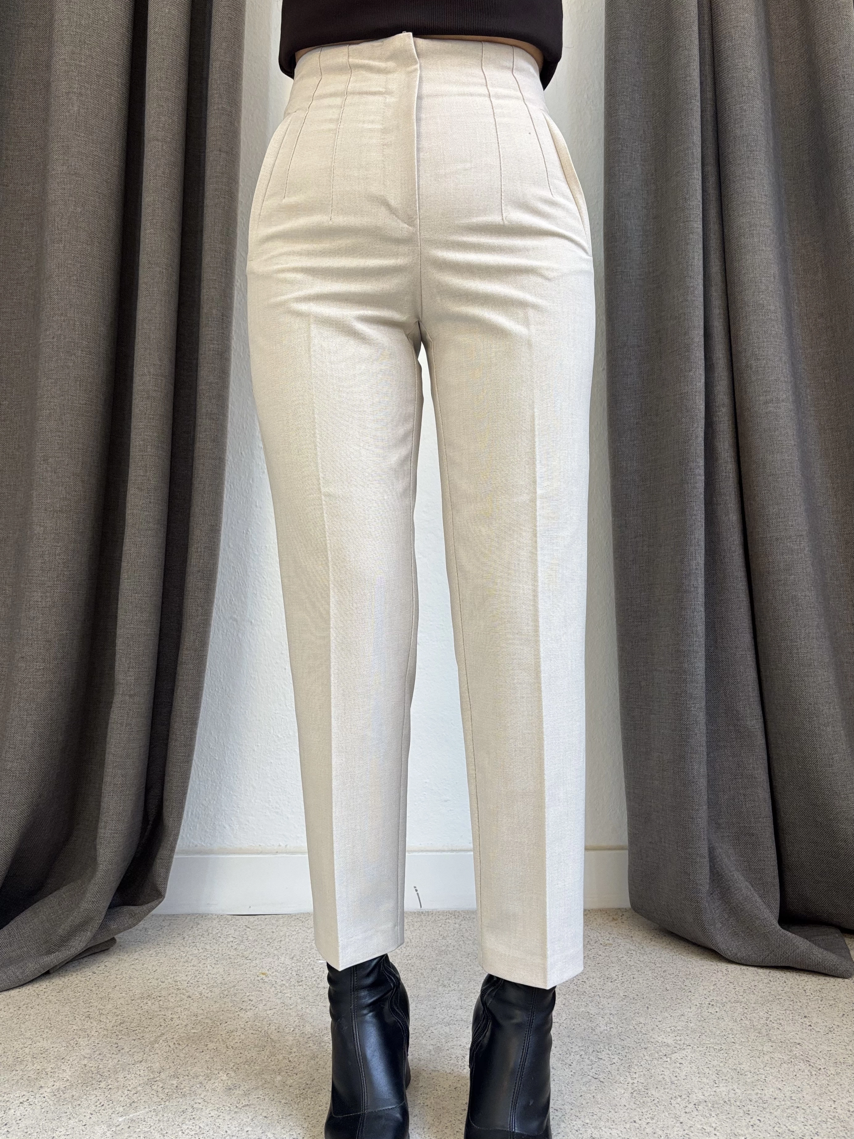 Flotalı Havuç Kesim Kumaş Pantolon