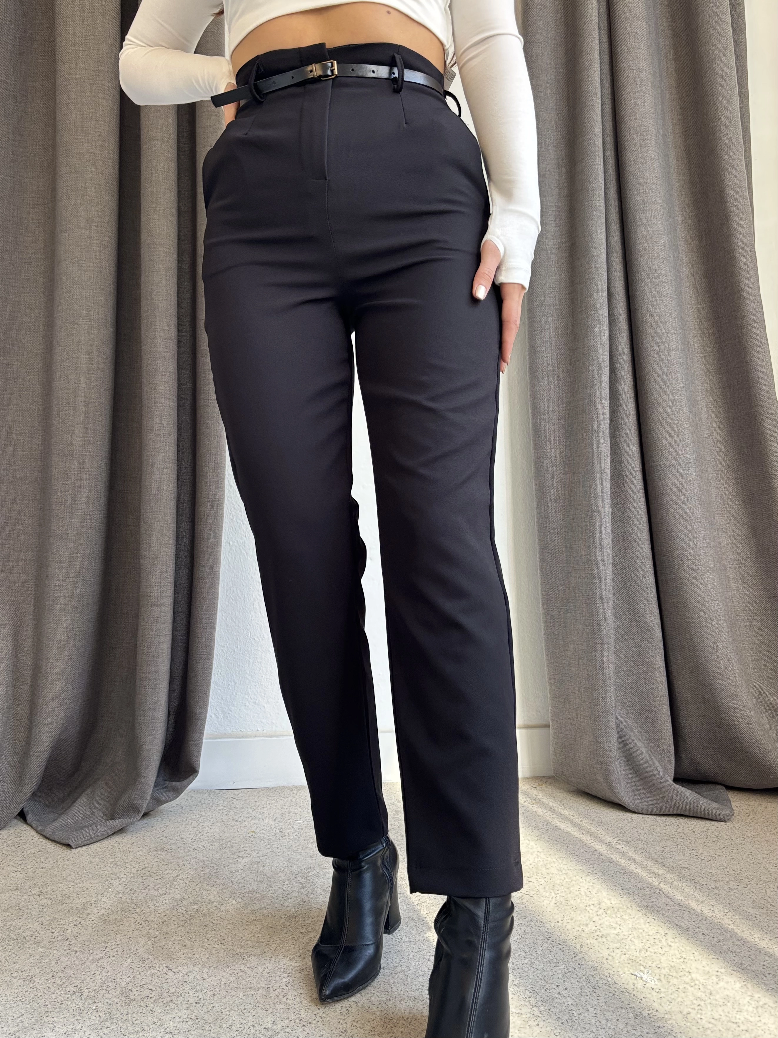 Pensli Flotalı Dar Paça Kemerli Pantolon