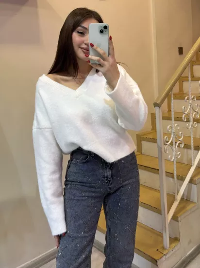 V Yaka Yumuşak Dokulu Triko Kazak