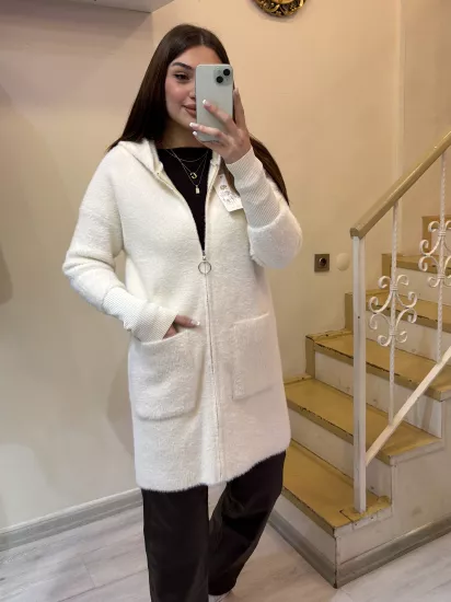 Yumoş Kapüşonlu Hırka