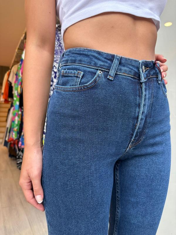 Dikişsiz Paça Yüksek Bel Mom Jean